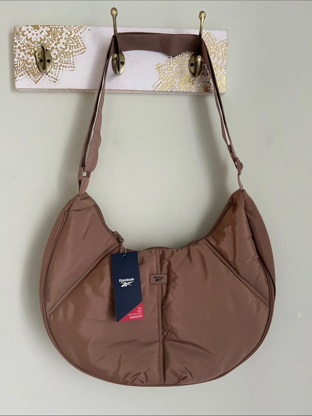 Reebok Women’s Crescent Shoulder Bag in Mauve Brown